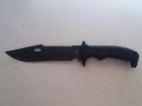 Nož Columbia D032A